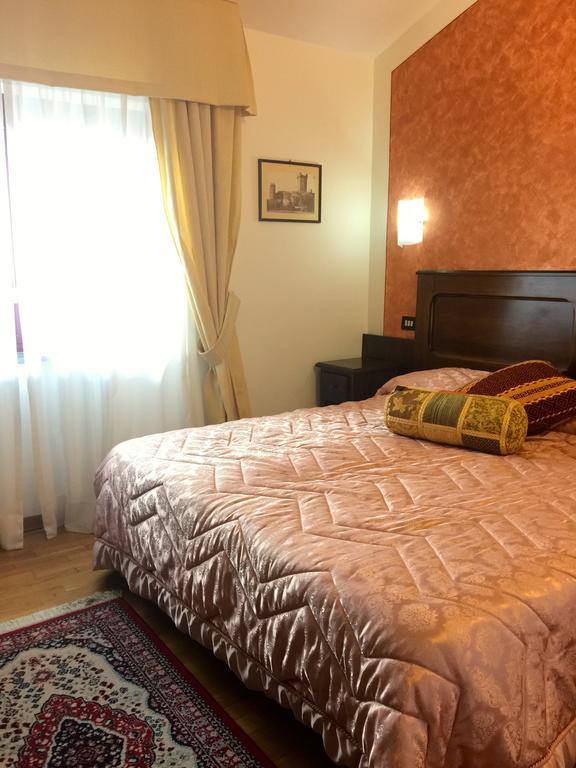 Hotel Ristorante Al Brunello Di Montalcino Cameră foto